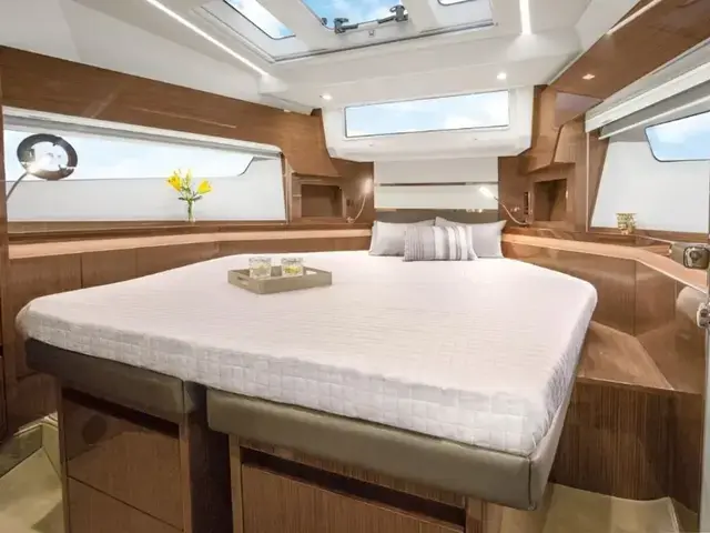 Sealine C430