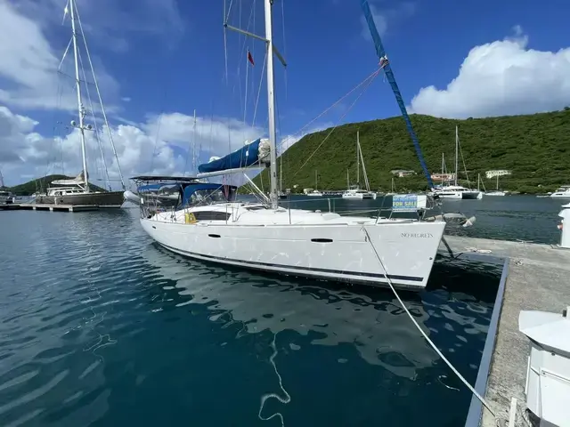 Beneteau Oceanis 43