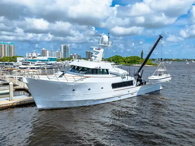 Custom Freeport Yachts - Expedition