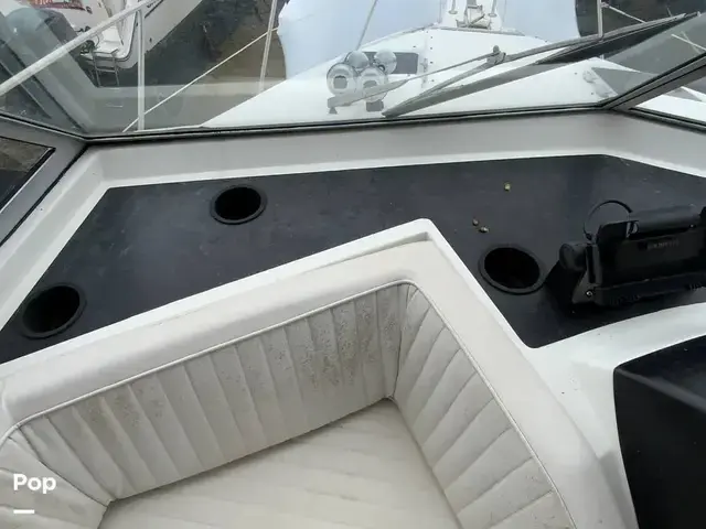 Carver 330 Mariner