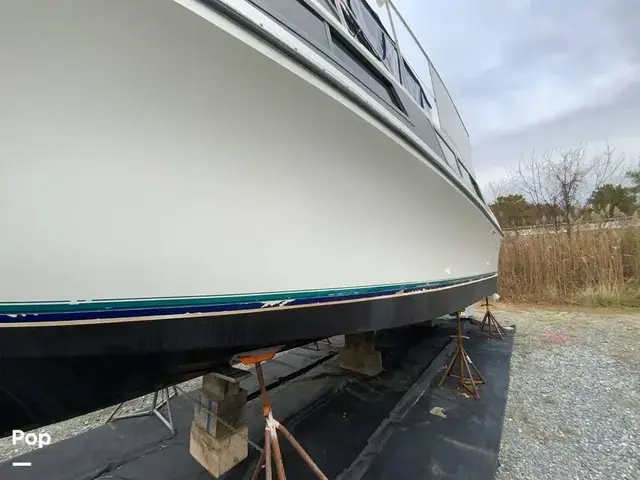 Carver 330 Mariner