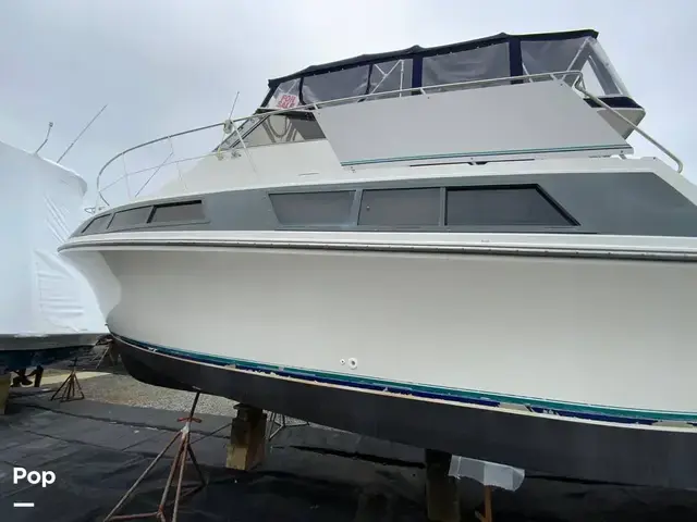 Carver 330 Mariner