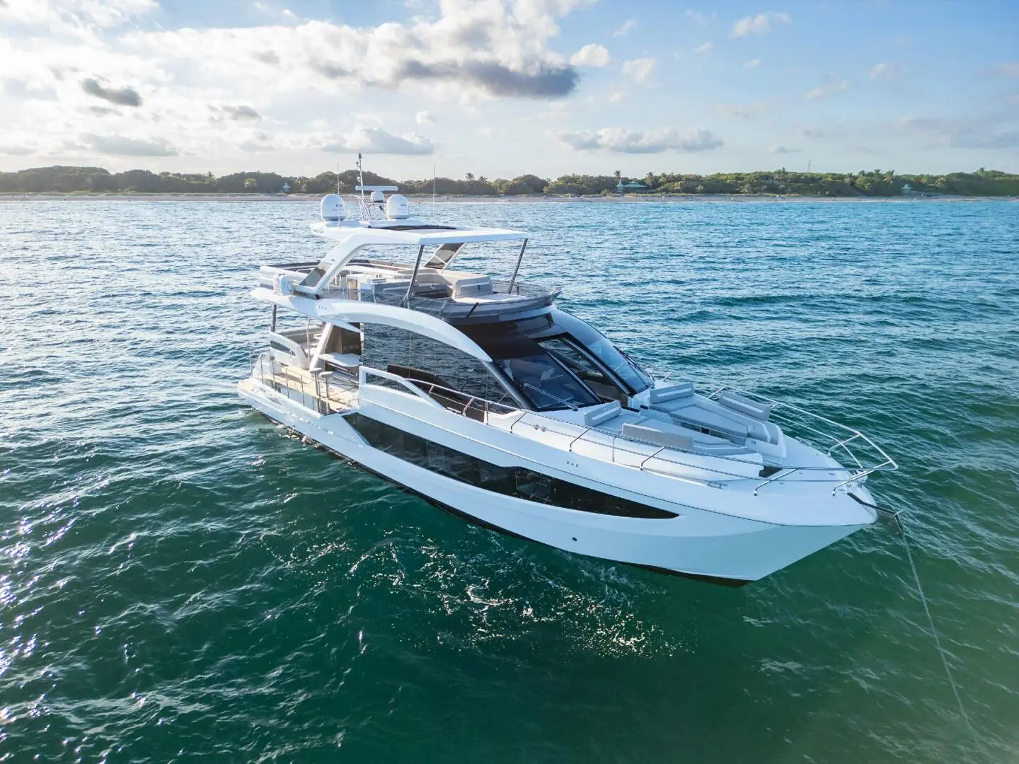 2022 Galeon 640 fly