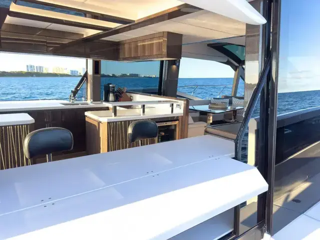 Galeon 640 Fly