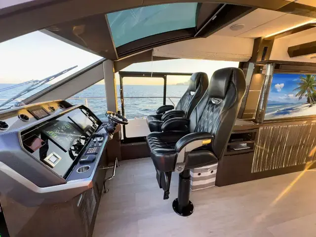 Galeon 640 Fly