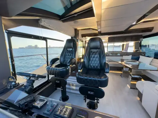 Galeon 640 Fly