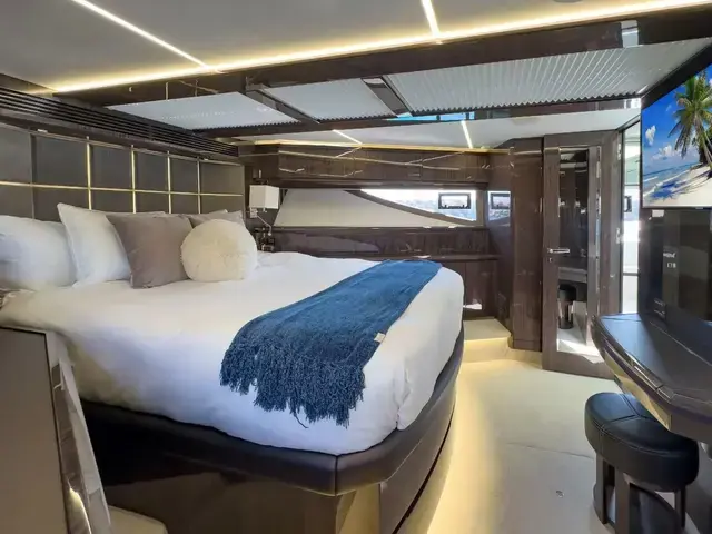 Galeon 640 Fly