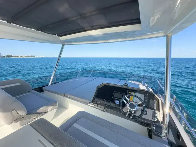 Galeon 640 Fly