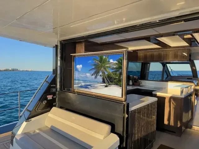 Galeon 640 Fly