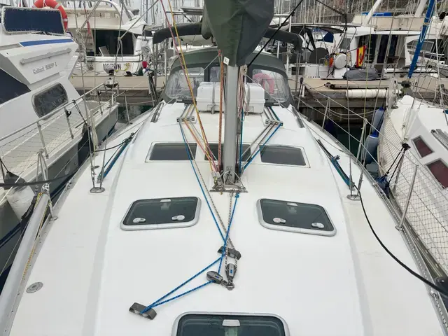 Beneteau Oceanis Clipper 373