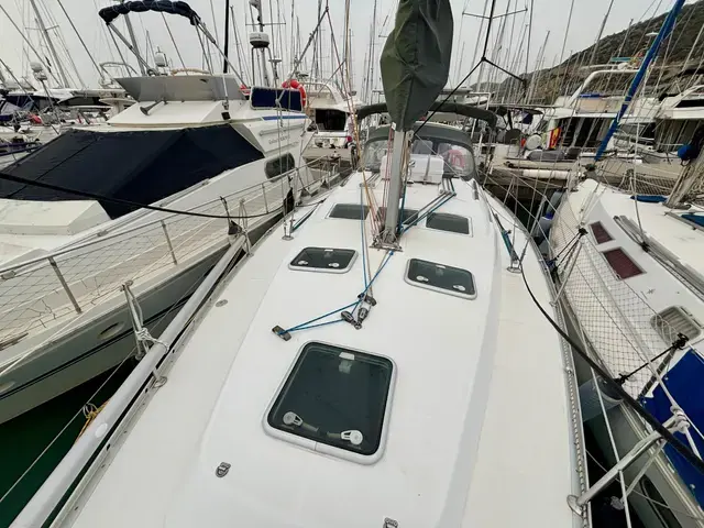 Beneteau Oceanis Clipper 373