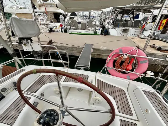 Beneteau Oceanis Clipper 373