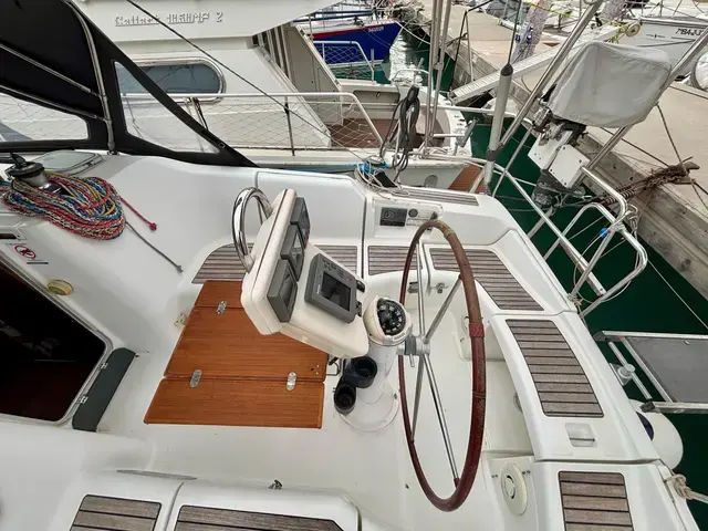 Beneteau Oceanis Clipper 373