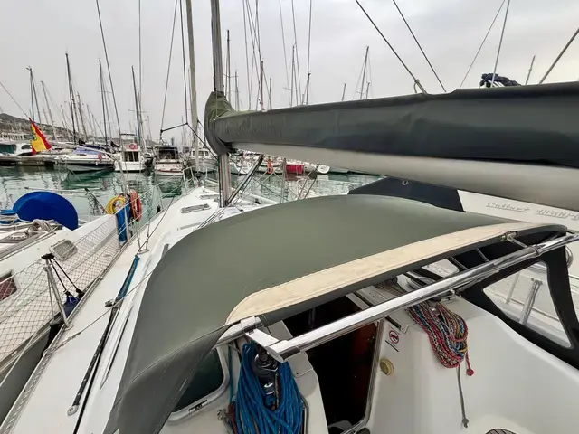 Beneteau Oceanis Clipper 373