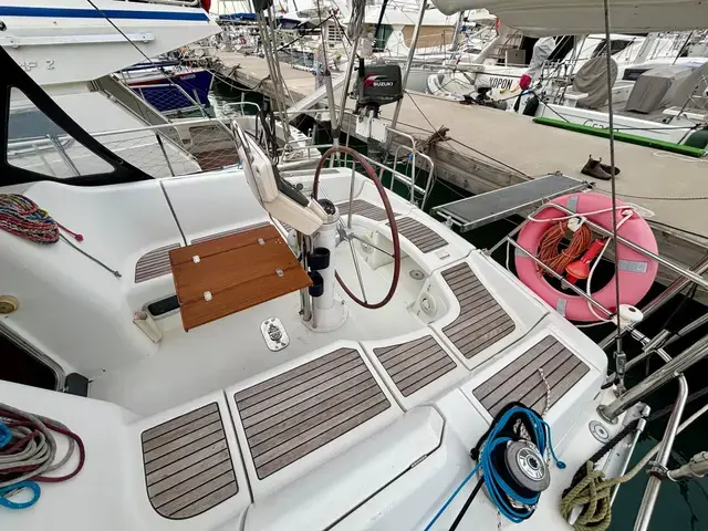 Beneteau Oceanis Clipper 373