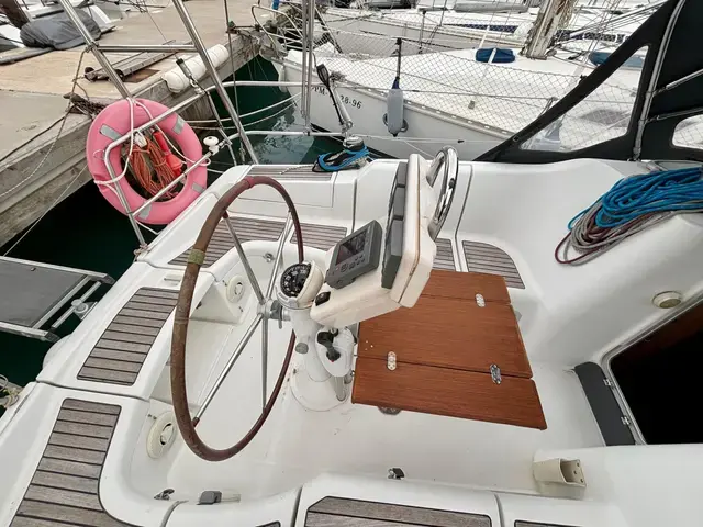 Beneteau Oceanis Clipper 373