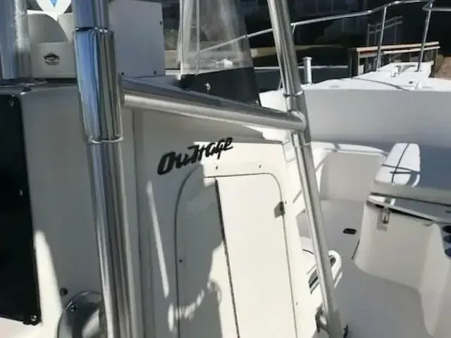 Boston Whaler 260 Outrage