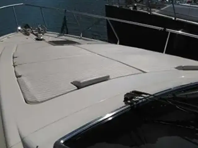 Ferretti Yachts 55