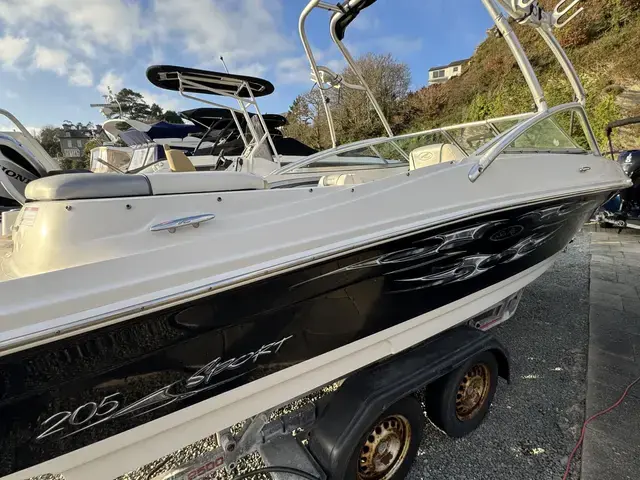 Sea Ray 205 Sport