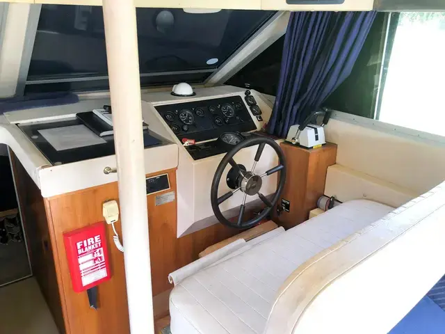 Princess 33 Mk2 Flybridge