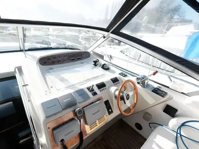 Sealine S37