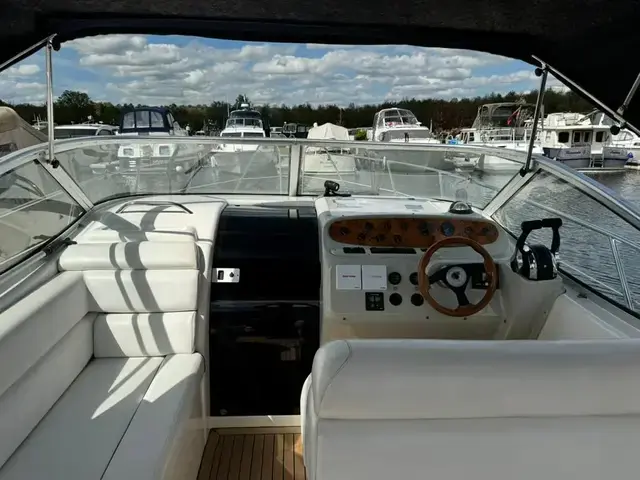 Sealine S28