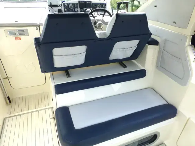 Sealine 255 Senator