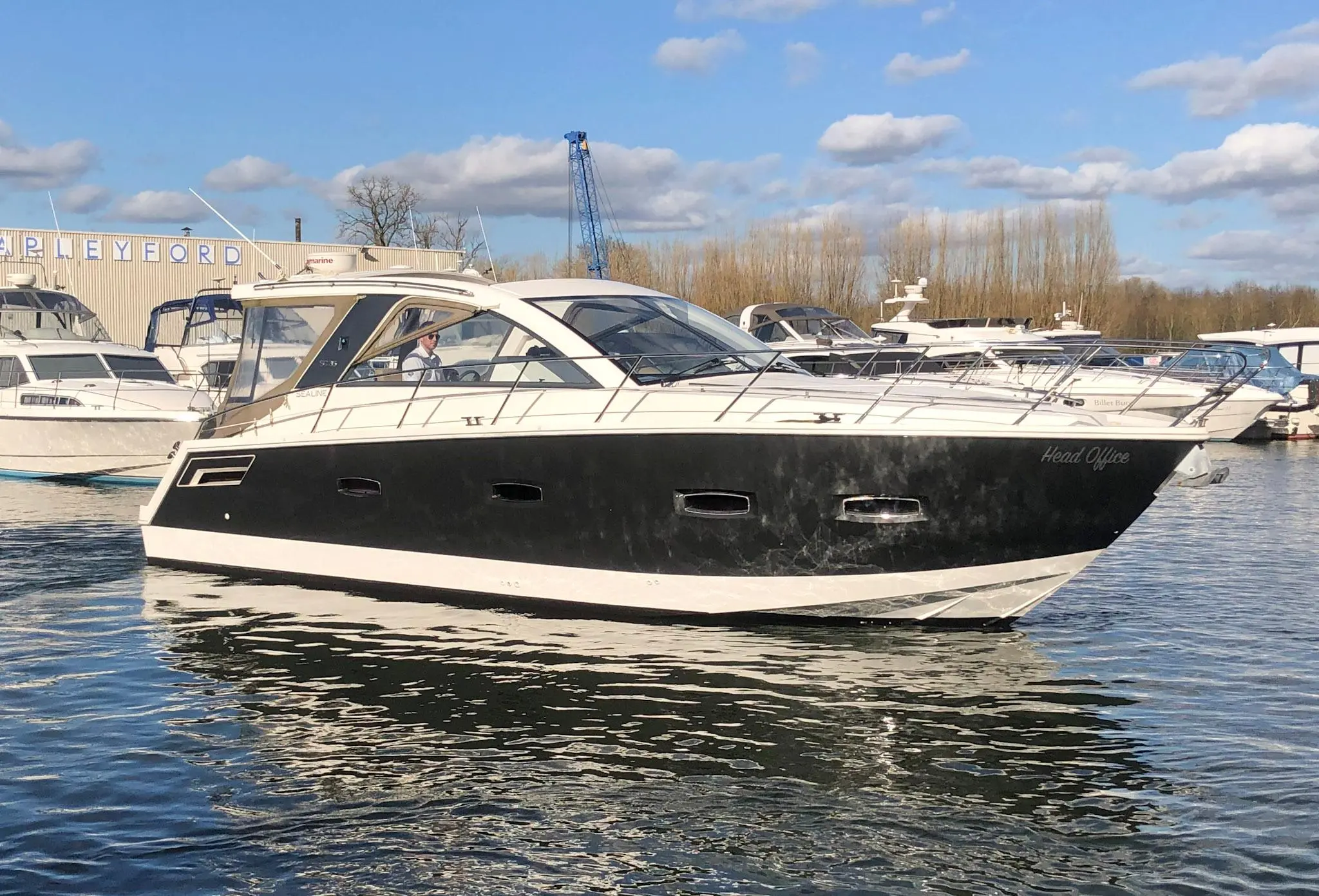 2011 Sealine sc35