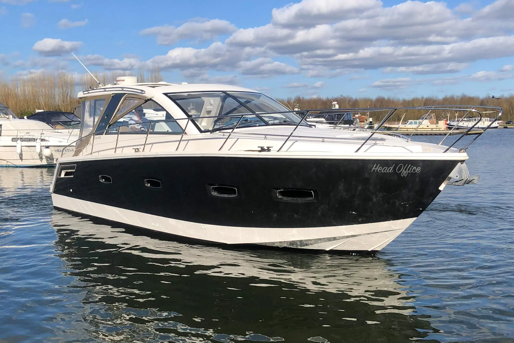 2011 Sealine sc35