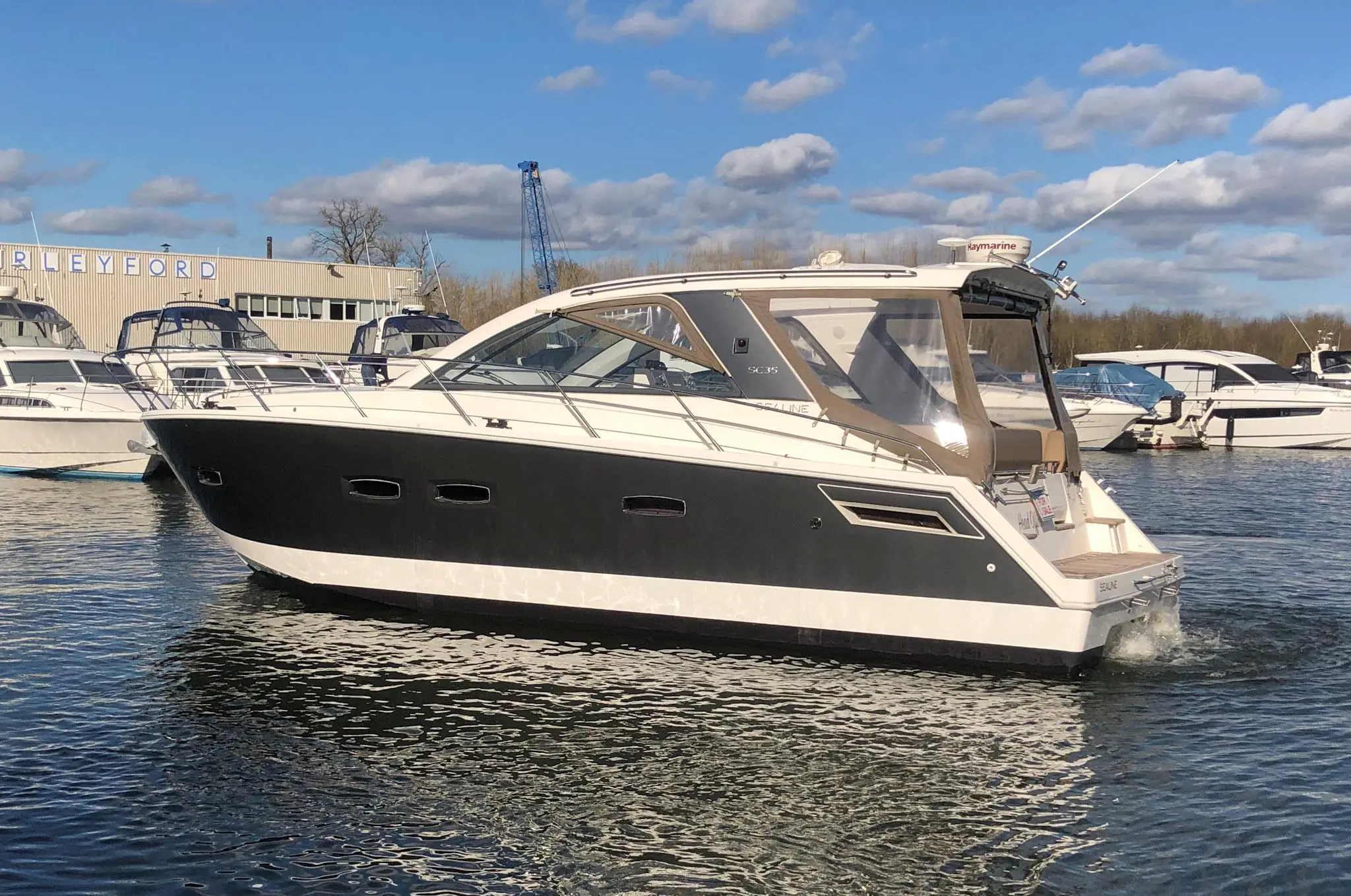 2011 Sealine sc35