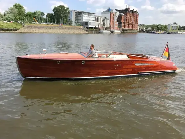 Dolvik 32 Runabout