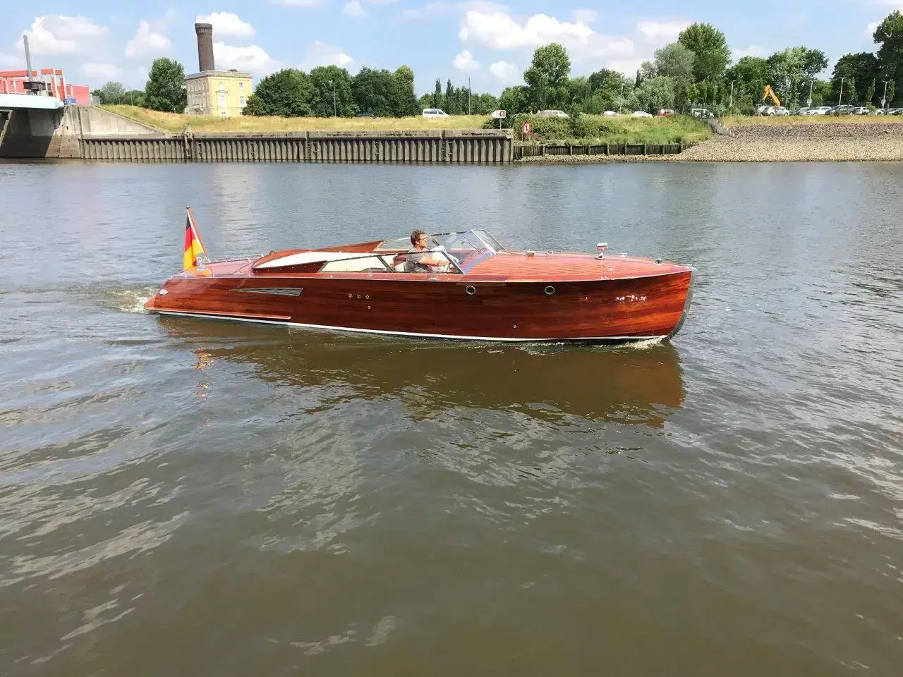 1994 Mercruiser 32 runabout