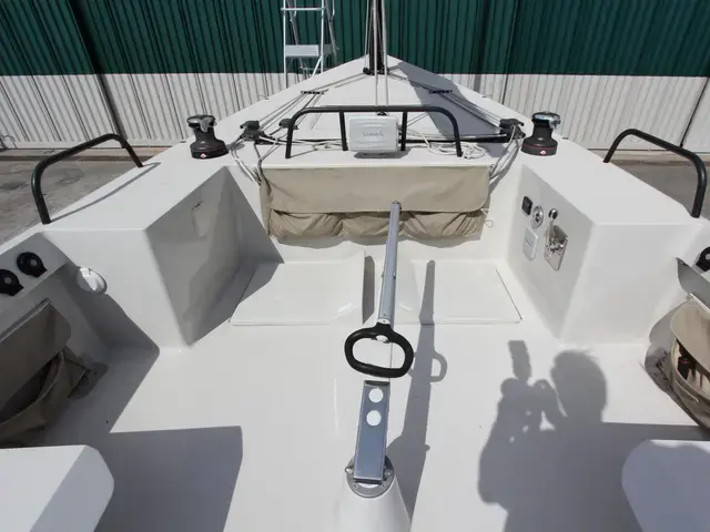 J Boats FRESET 32 custom