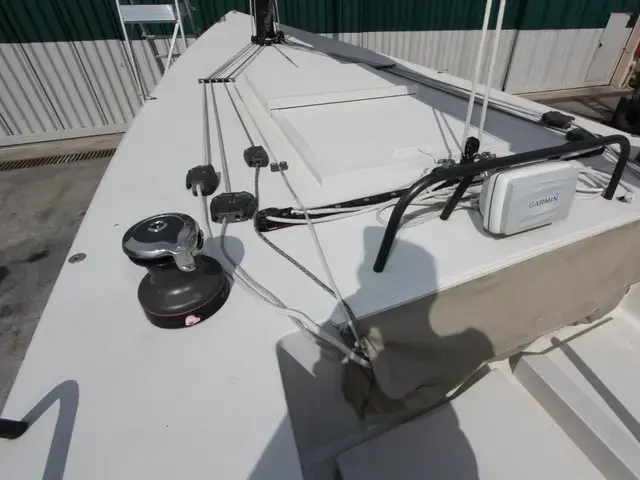 J Boats FRESET 32 custom