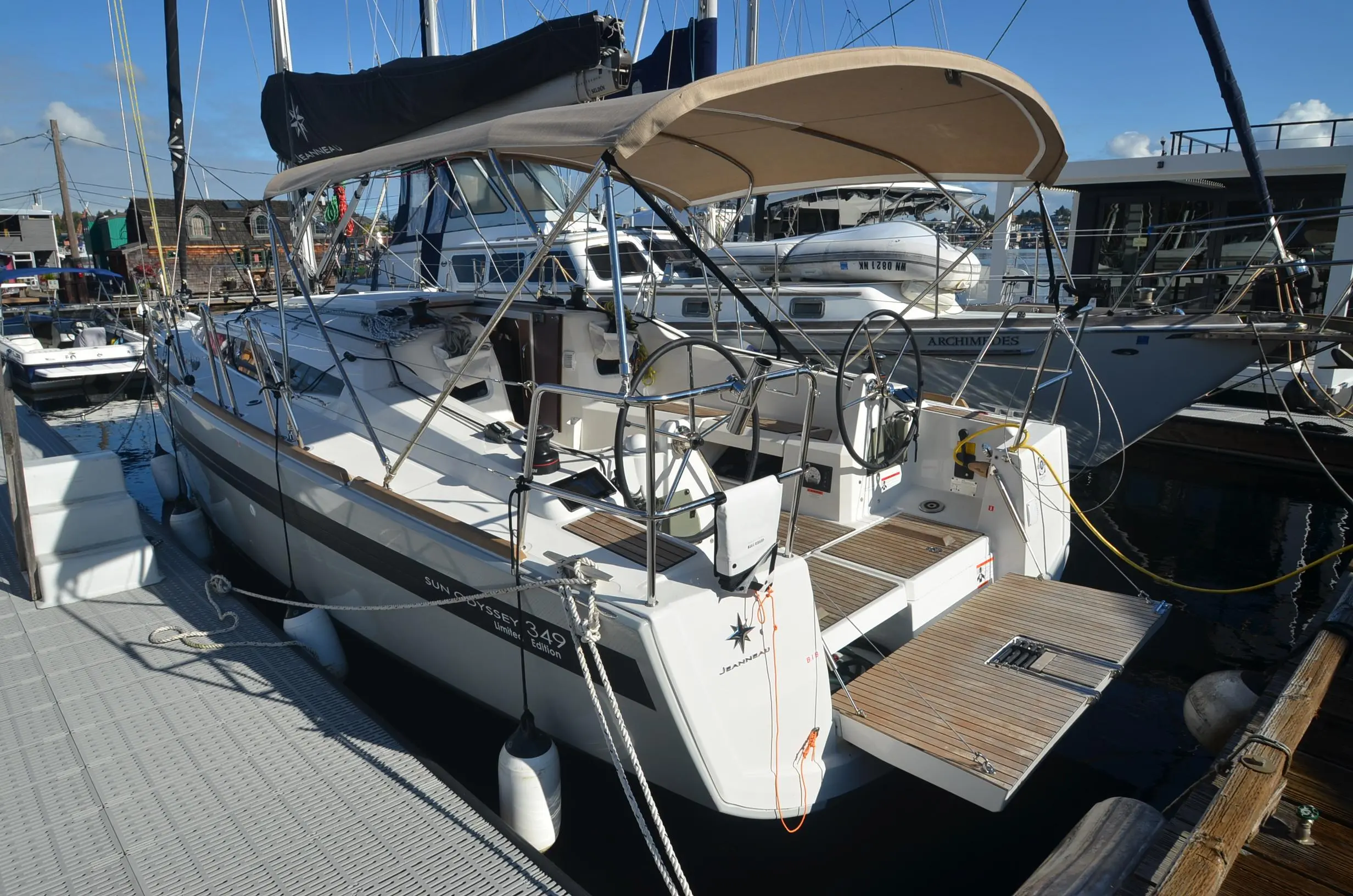 2022 Jeanneau sun odyssey 349