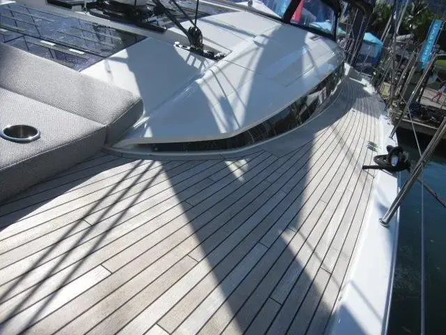 Jeanneau Yacht 65