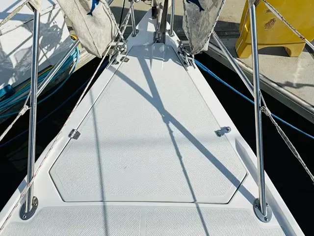 Catalina 320