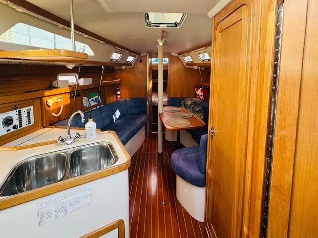 Catalina 320