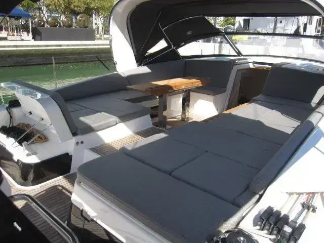 Jeanneau Yacht 65