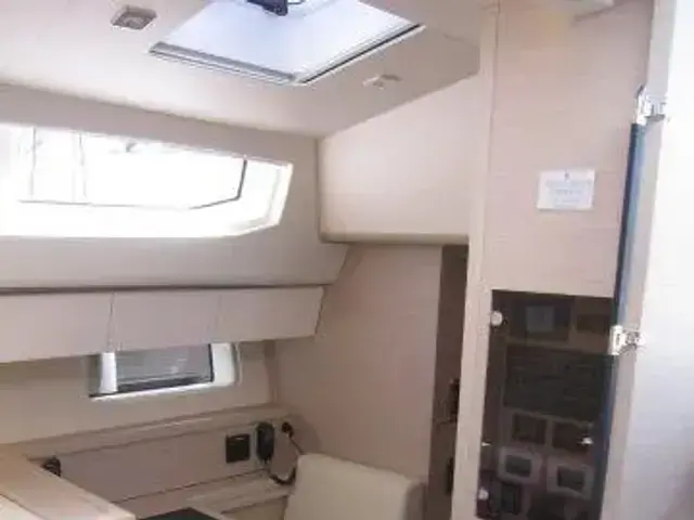 Jeanneau Yacht 65