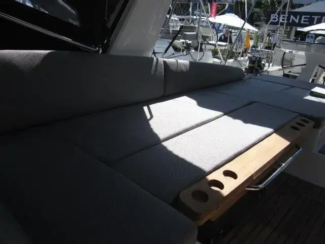 Jeanneau Yacht 65