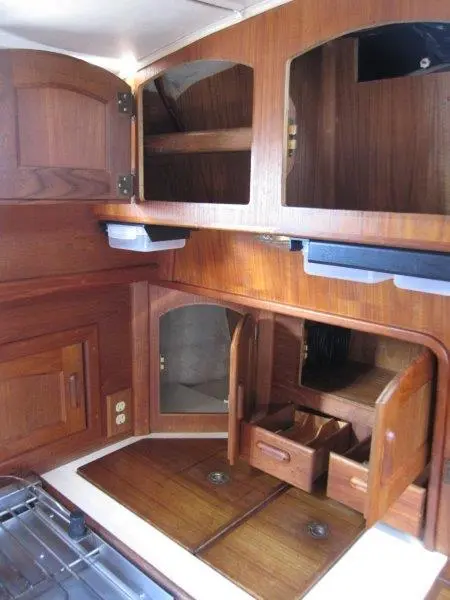 1993 Pacific crealock 37