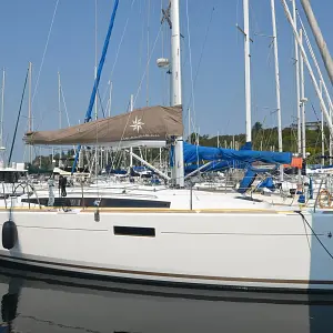 2016 Jeanneau Sun Odyssey 349