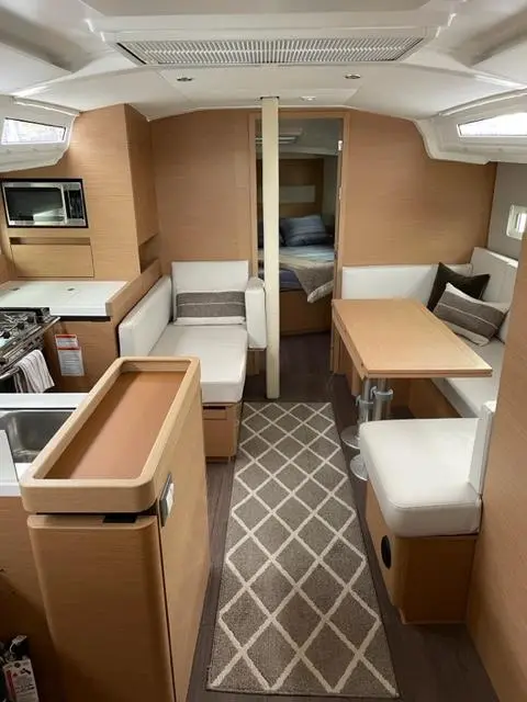 2020 Jeanneau sun odyssey 410