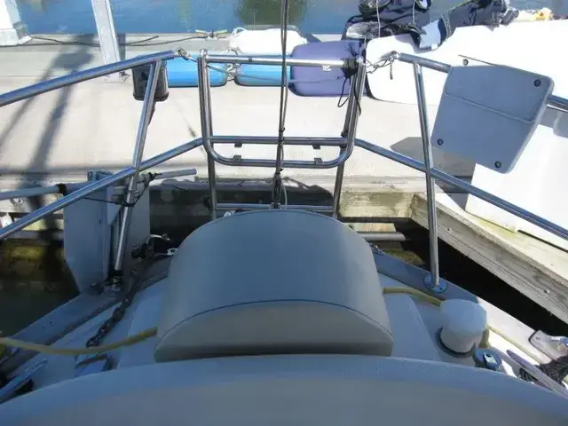 Pacific Seacraft Crealock 37