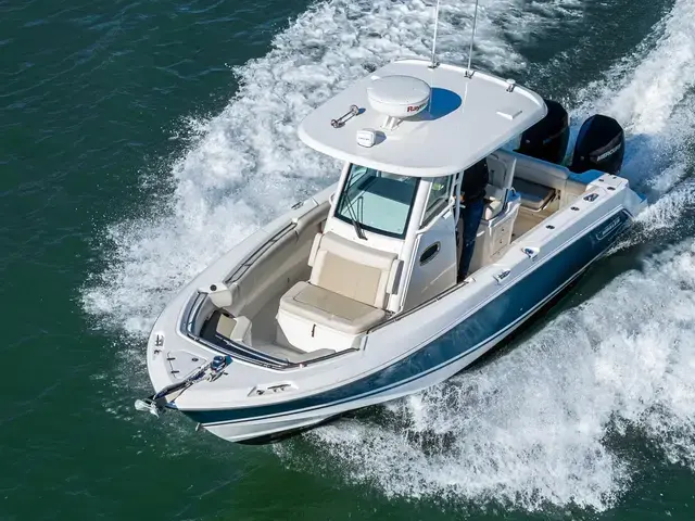 Boston Whaler 250 Outrage