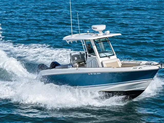 Boston Whaler 250 Outrage