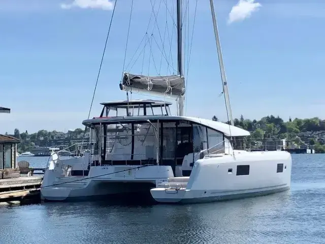 Lagoon 42