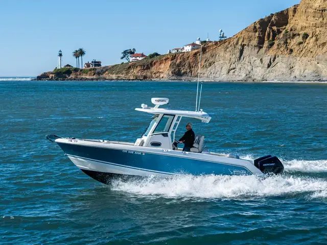 Boston Whaler 250 Outrage