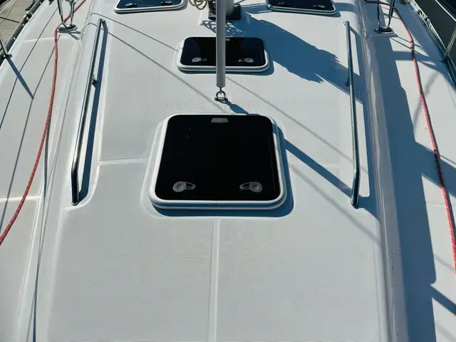 Beneteau Oceanis Clipper 393